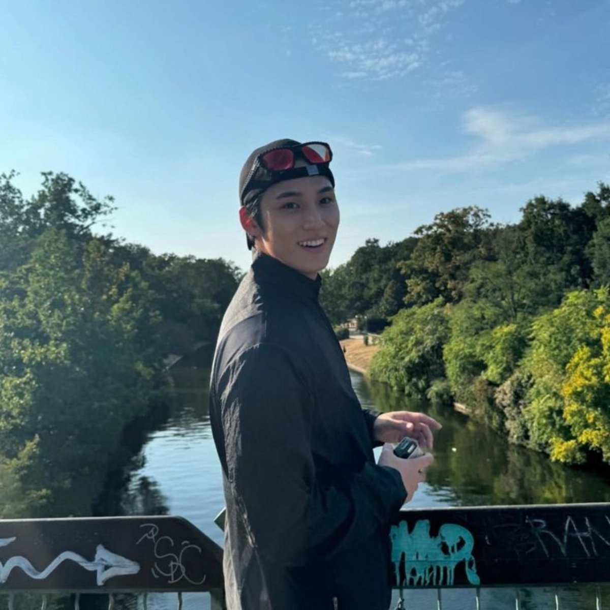 cigzntonic's tweet photo. good morning! took advantage of sun today and went for a run, happy sunday tl! https://t.co/MGDC8Jfs2x