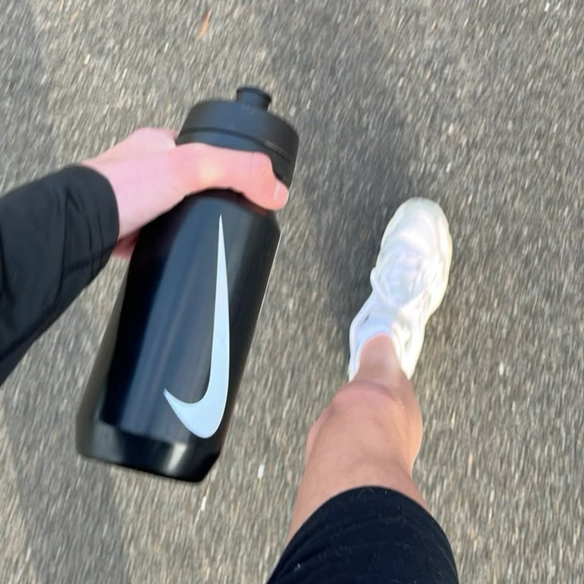 cigzntonic's tweet photo. good morning! took advantage of sun today and went for a run, happy sunday tl! https://t.co/MGDC8Jfs2x