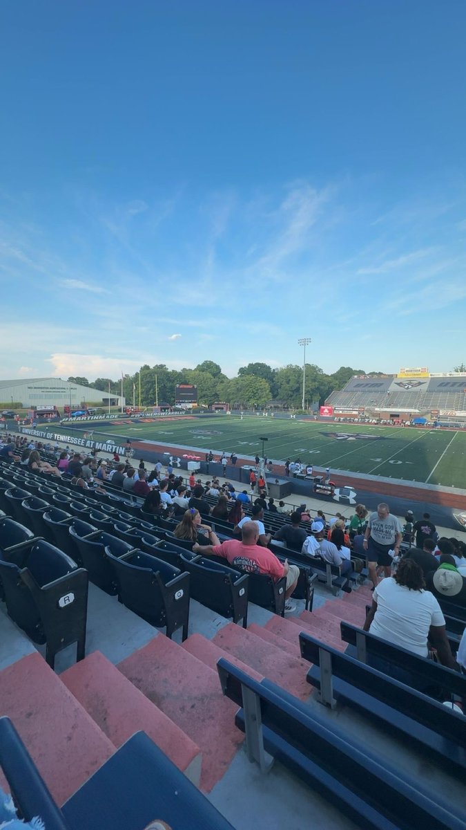 Gage_DodsonFB's tweet photo. Had a great time @UTM_FOOTBALL!
Thank you @CoachLeno_UTM for the invite! #DMWH #EARNIT 
@AL5AFootball1 @AL_Recruiting @Alabama_Varsity @PrepRedzoneAL @Coach_Firestone @GdaleHSFootball @coachbuckett https://t.co/Zr8rbYqCoV