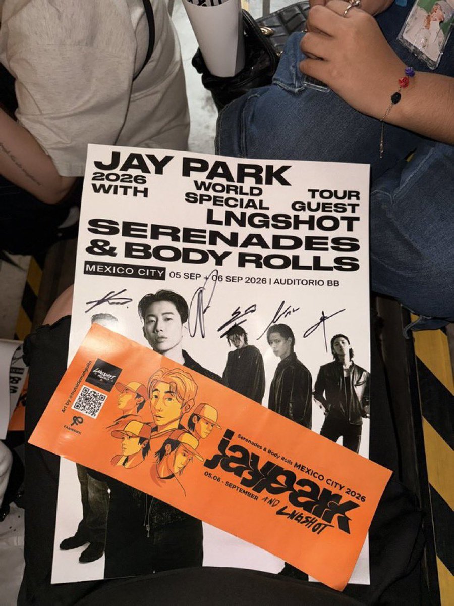 RyulPH's tweet photo. SIGNED POSTER for the event?! Lucky 🥺

#SerenadesAndBodyRolls
#LNGSHOT #롱샷 https://t.co/StLWxhg4Pt