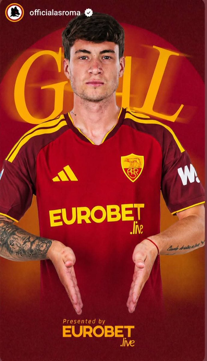 Redkugar's tweet photo. @OfficialASRoma https://t.co/2l8FDnMz50