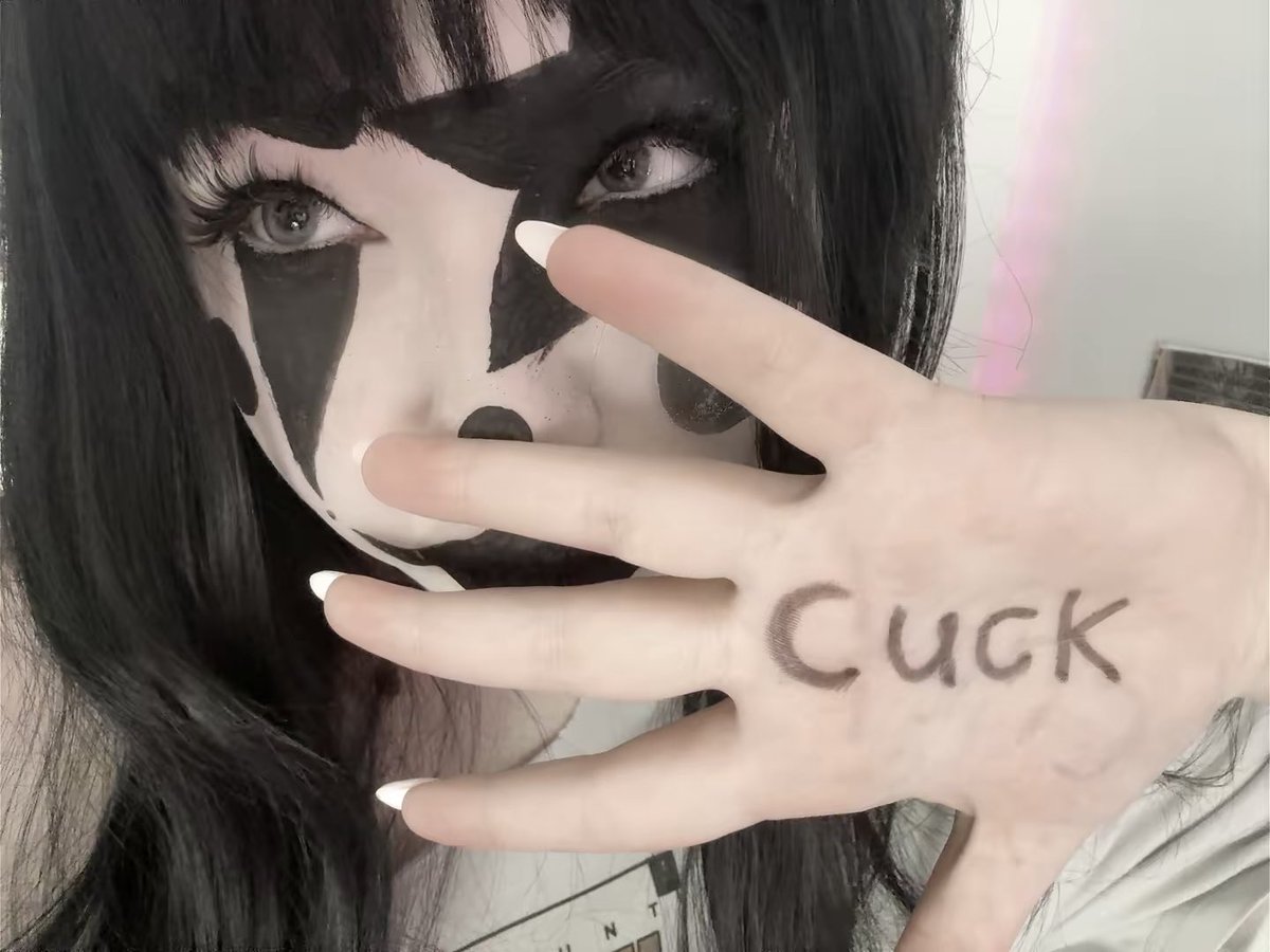 addiected2me's tweet photo. you lost , cuck #clown https://t.co/iKiIpzvfEq