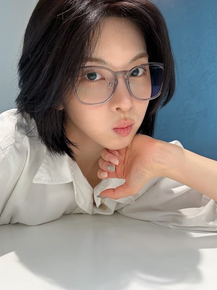 bae_n8's tweet photo. #stantwt #kpoptwt

⋆.ೃ  yuri // she/her // 23 ˖𓍢ִ໋❀
˖𓍢ִ໋❀⋆.ೃ nmixx and enha ˖⋆.ೃ https://t.co/DZrqRY79XF
