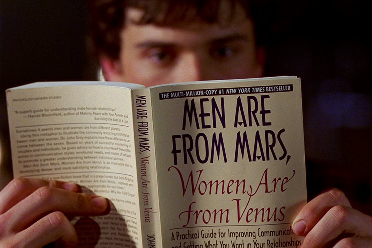 clarkgifs's tweet photo. happy national read a book day to clark kent https://t.co/wDgl7vwxoy