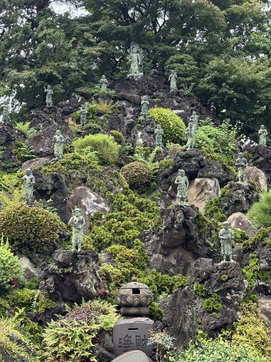 George2725's tweet photo. 東村山の「大善院」に行ってきた。
動機は、「モヤモヤさまぁ〜ず」を見て、たくさんの仏像が一ヶ所にあってすごいと思ったから。

行ってみたらさすがって感じ👍
感じたのは仏像の大きさと表情と場所。

可愛い仏像！大好き！😊🙌 https://t.co/TDDfpmZvpa