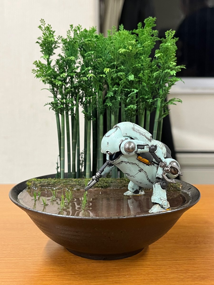stomdad's tweet photo. 昨夜、模型クラブの定例会に参加。

部長の作品、メカトロウィーゴの四季折々シリーズ。
どうやって作ったのかを聞くけど、到底出来ない😩

でも、興味はあるのだ❗️

日曜日も宜しくお願い致します🙇

＃プラモデルを作る人と繋がりたい
＃メカトロウィーゴ　
＃南信模型クラブ
＃9月19日・作品展示会 https://t.co/qiUeqUQVFt
