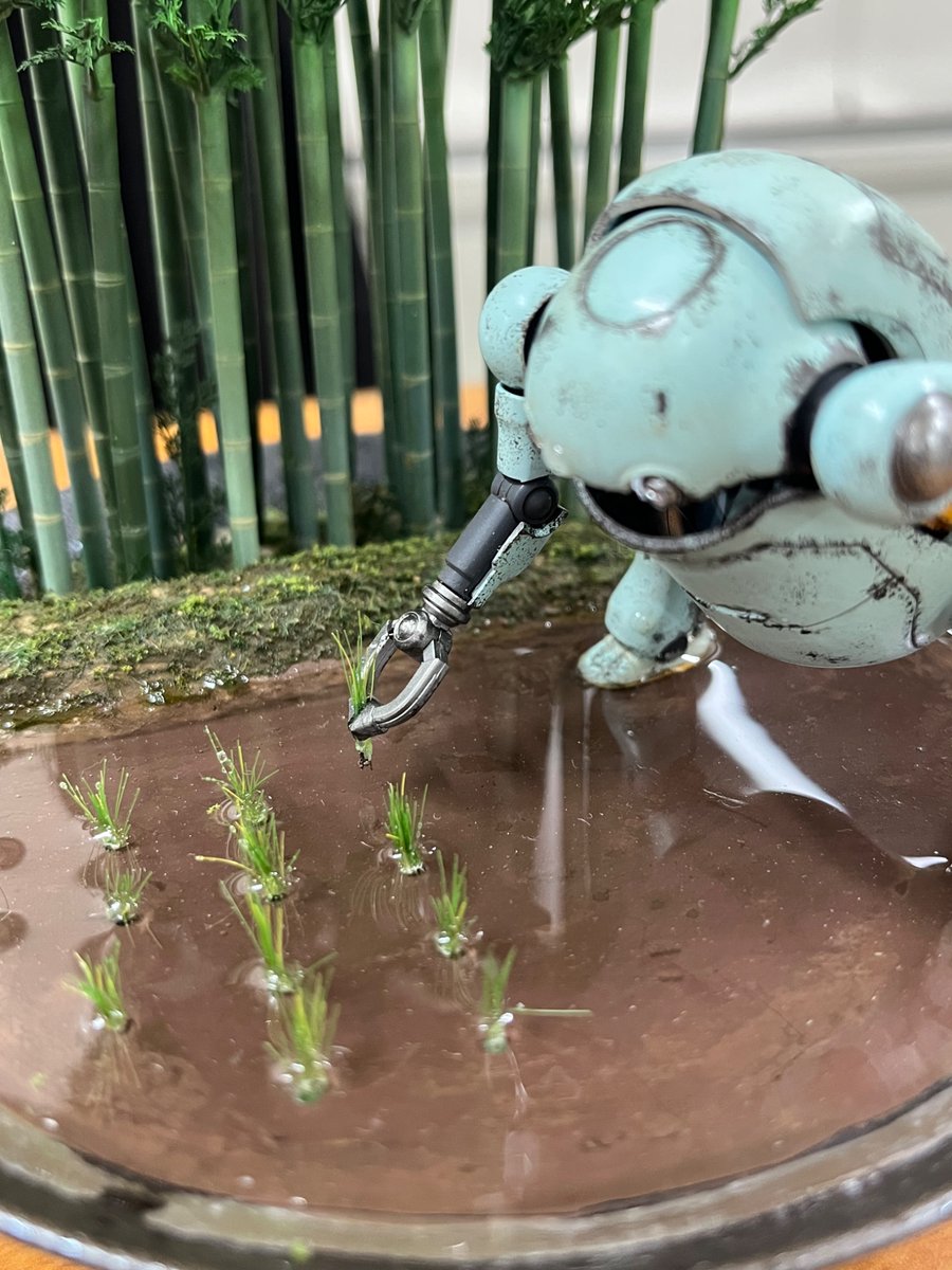stomdad's tweet photo. 昨夜、模型クラブの定例会に参加。

部長の作品、メカトロウィーゴの四季折々シリーズ。
どうやって作ったのかを聞くけど、到底出来ない😩

でも、興味はあるのだ❗️

日曜日も宜しくお願い致します🙇

＃プラモデルを作る人と繋がりたい
＃メカトロウィーゴ　
＃南信模型クラブ
＃9月19日・作品展示会 https://t.co/qiUeqUQVFt