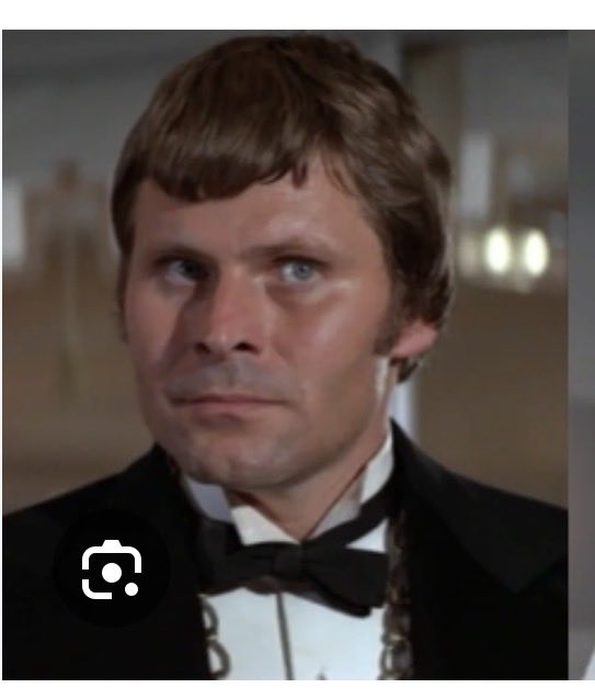 DSSdog's tweet photo. @AdamKinzinger An older version of the James Bond villain from Diamonds are Forever https://t.co/QMbKIUF7Zn