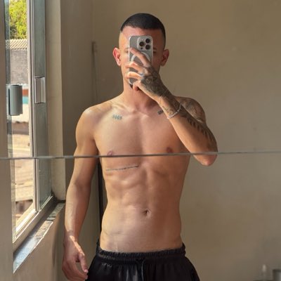 _oliveiroi7's tweet photo. #NovaFotoDePerfil https://t.co/8v8yDzuteQ