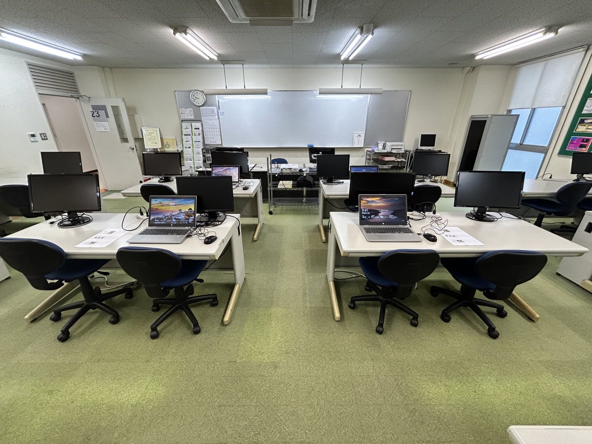 ACY_student's tweet photo. ITエンジニア学科、オープンキャンパス準備中です！ぜひお越しください！ https://t.co/lwwsJlKCbI
