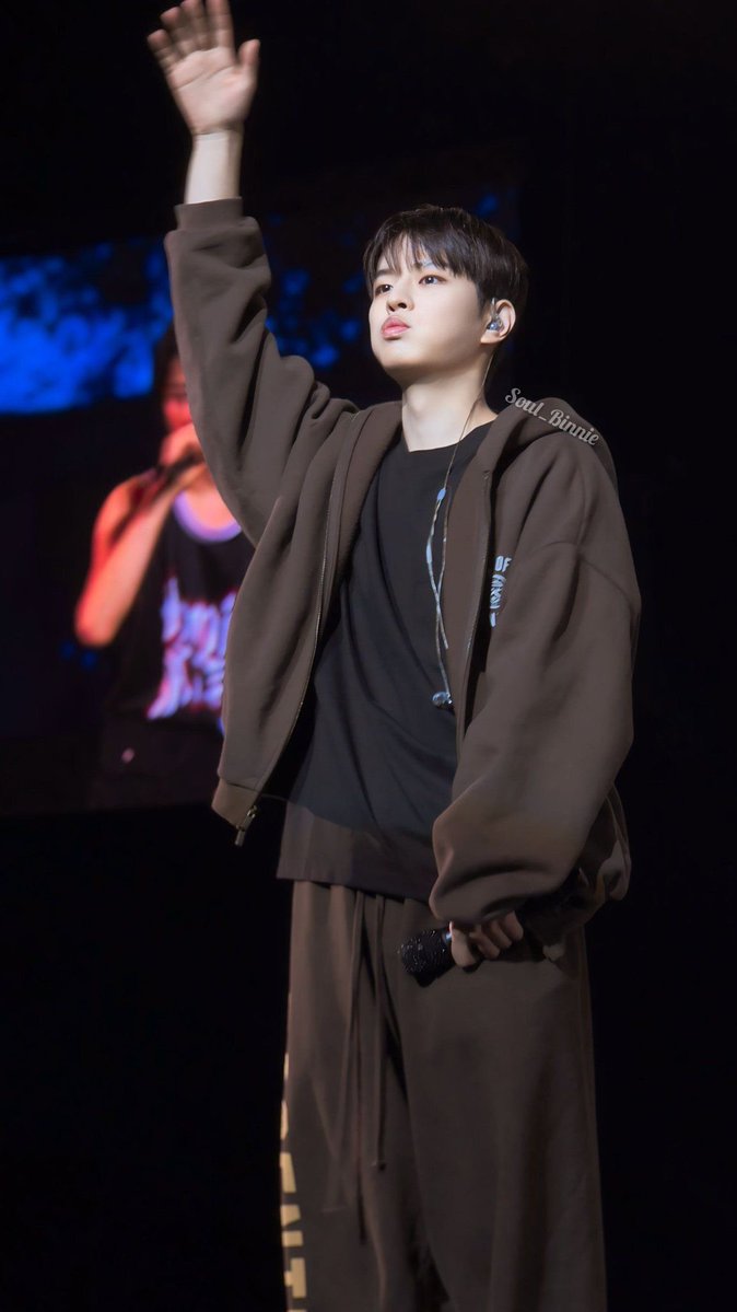 minlnome's tweet photo. 아니 이 승민이 뭐임 아방력 개쩔어 https://t.co/Gse3weaHuF