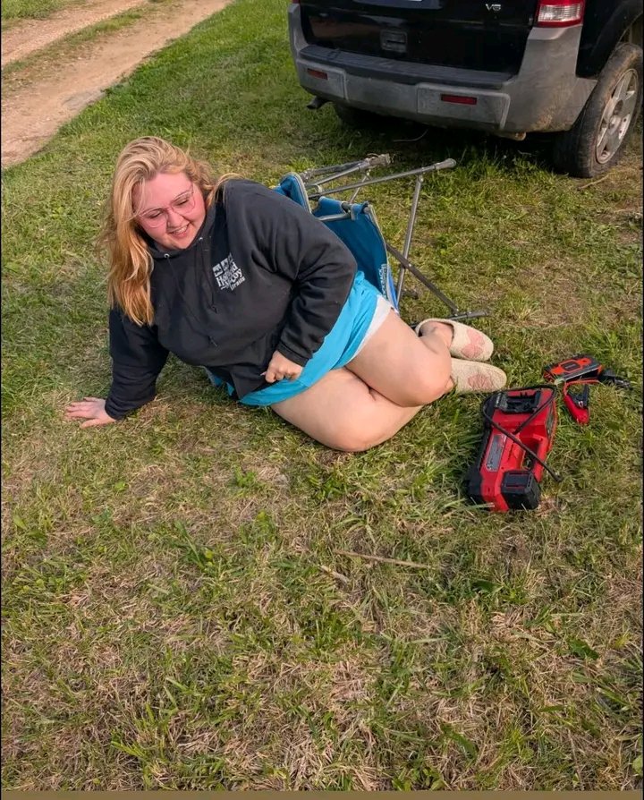 cornLynnexfmz's tweet photo. Rocked a little to hard, fell right back out of it 😂 https://t.co/EeBo5A7p5S