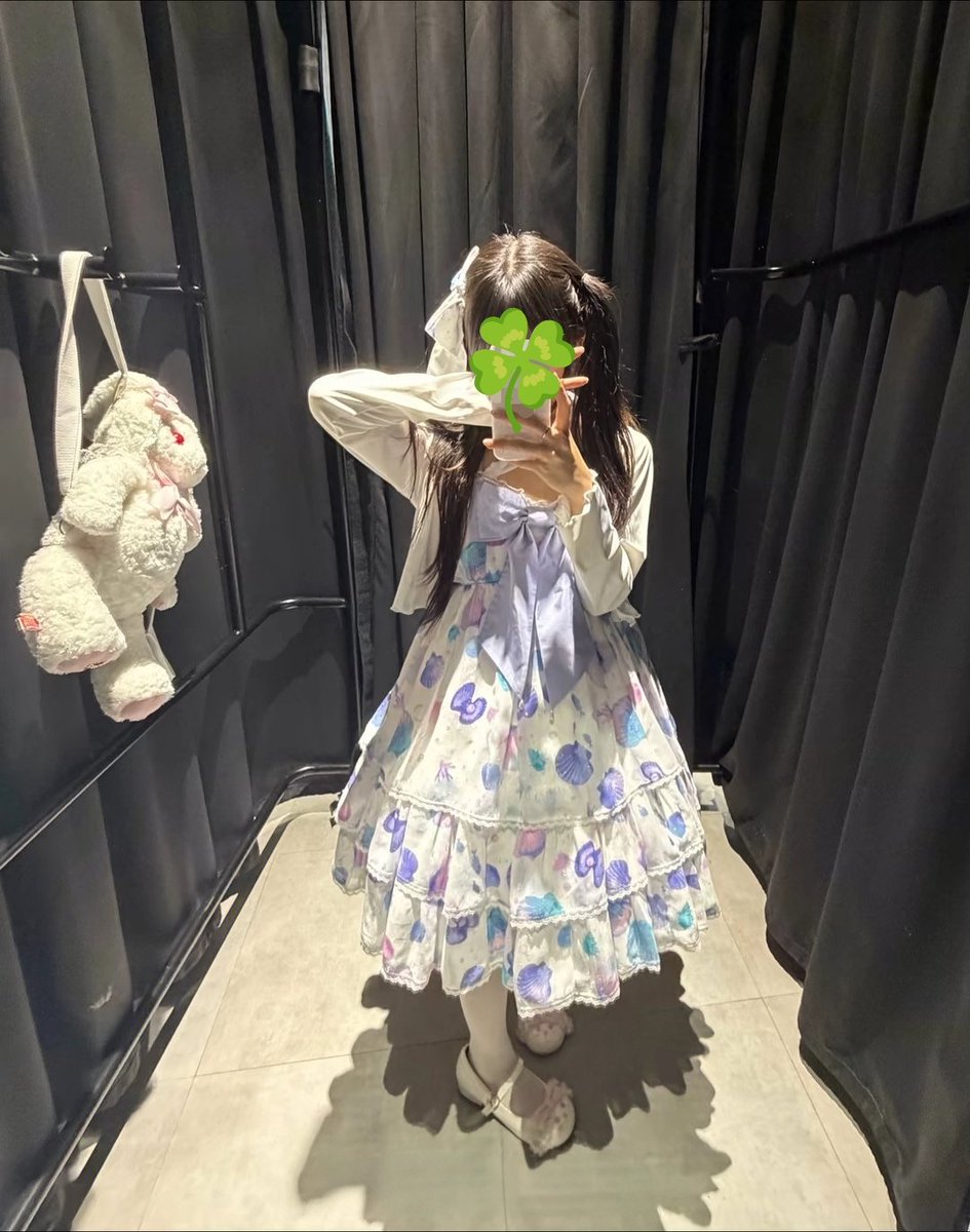 z2aqr's tweet photo. I'm sad, no one chats with me.
悲しい、誰も話してくれない。
슬퍼, 아무도 연락 안 해.
Je suis triste, personne ne me contacte.
Estoy triste, nadie me escrib
好伤心都没人找我聊天 https://t.co/qdCw0Xzgwo