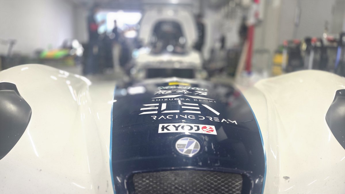 Deratyo_GSR's tweet photo. #Dracingservice
#ELEVracingdream
#Ryuspeed
#KYOJOVITA
#ELEVレーシング
おはようございます
昨日に続き本日12:15よりKYOJO-VITA決勝レースが始まります!
予選ではうまいこといきませんでしたが、決勝で何かを起こしてくれる76号車うみにゃんの( @uminyan911 )応援をよろしくお願いしますます✨
現地にいらっしゃる方は11:40よりピットウォークもあるので是非お立ち寄りください!
YouTube配信はこちら!
https://t.co/1QTuwRwgs0