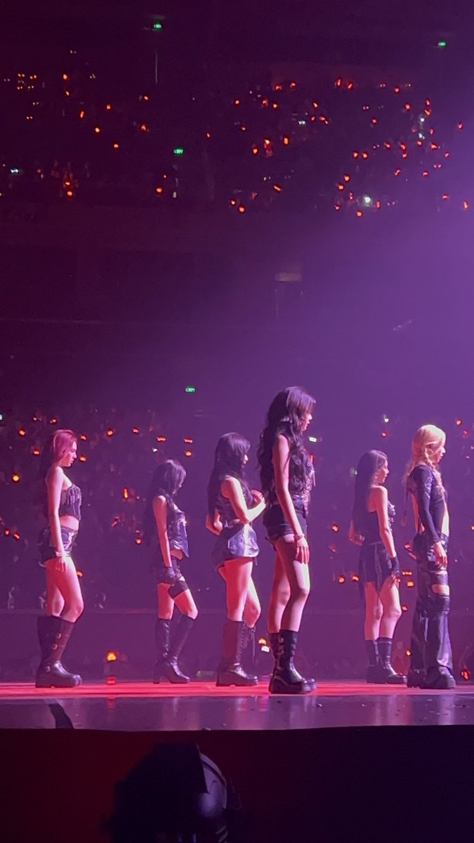 AbyCruz92's tweet photo. Finally seeing my girls for the first time had me crying, screaming and laughing 😭🥹 So many emotions all at once. It was honestly so overwhelming but so worth it. Thank you my Baemon for making this moment so special 🥺🤍😈

#BABYMONSTERinManilla 
#CHOOMTourManila https://t.co/GI65fJgd9b