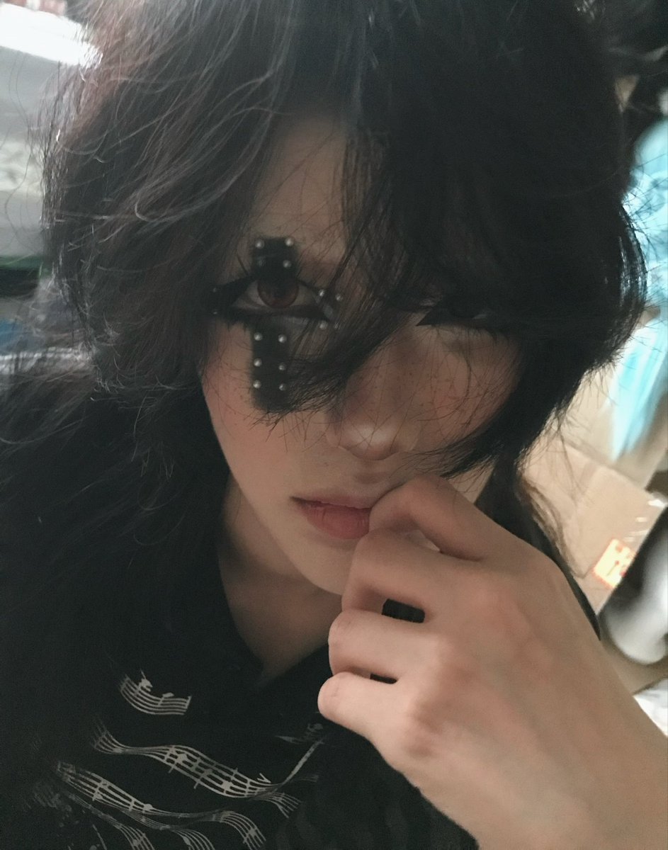 nygcm's tweet photo. 一直糾纏下去吧 https://t.co/b5WP7NujOr