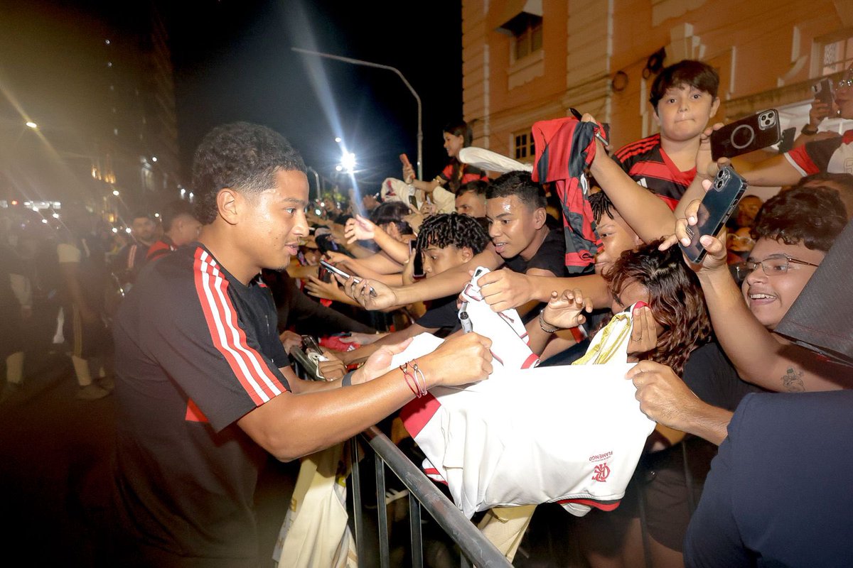 Flamengo's tweet photo. PARÁ ❤️🖤 MENGÃO

#PeloBrasil https://t.co/hdi7CGXOpA