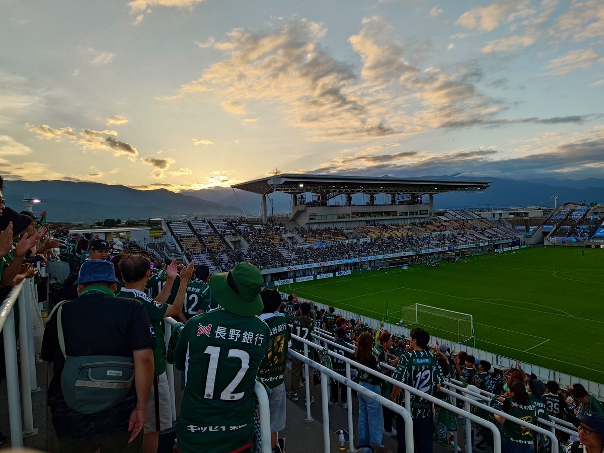 matzemoto1988's tweet photo. 📅: 05/09/2026 18:00
⚽️: Matsumoto Yamaga - FC Osaka 0:0
🏆: J3 League 🇯🇵 (3)
🏟️: Sunpro Alwin 
🎟️: 2500¥
👥: 7568
🍺: 800¥
🆕🏟️: ❌

Ein wenig enttäuschend ist das Ergebnis ja schon, wenn man Aufsteigen will muss einfach mehr von Matsumoto kommen.

#yamaga
#onesoul https://t.co/HrdpkTccO0