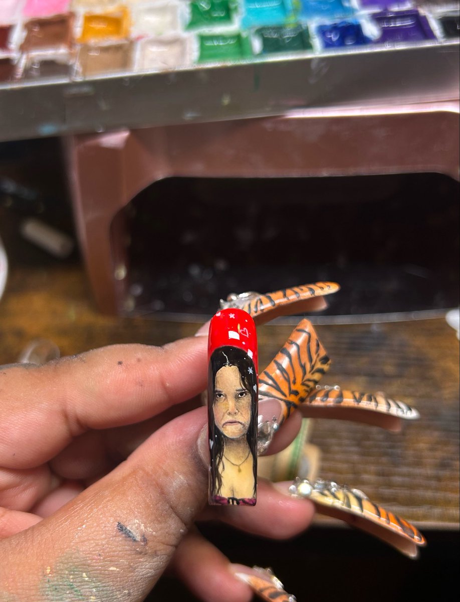 artmuva's tweet photo. wip on my obsession set 🩸🥀
(this took me 4 hours by itself btw) https://t.co/3aVyyKDRDN