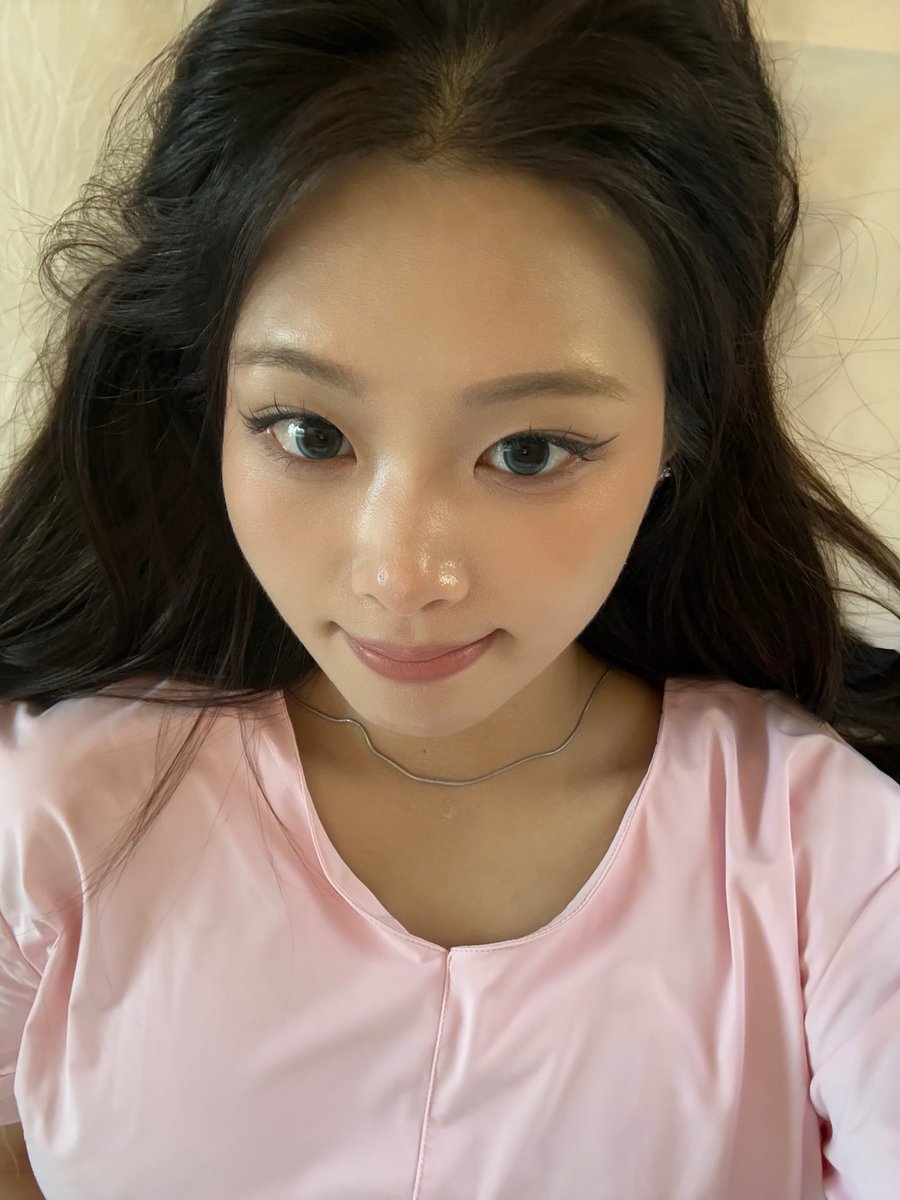 prksujin's tweet photo. meu bebê 🪷🩷 https://t.co/E0ZfxyNEeR