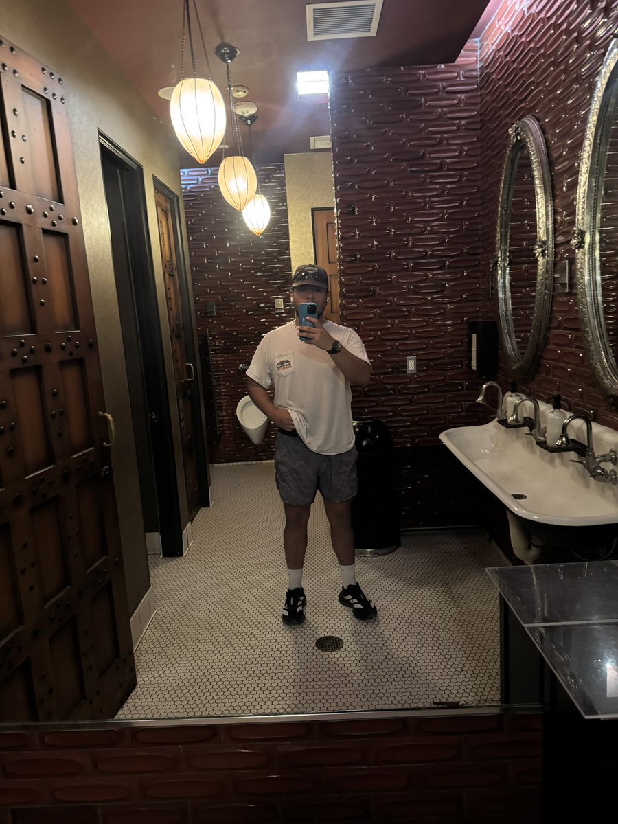 SupremeMasterA's tweet photo. Master after a hot sweaty run. Be a good loser and lick the sweat off me.

Findom finsub cashmaster femalesub maledom misogyny https://t.co/AOORst8R5T