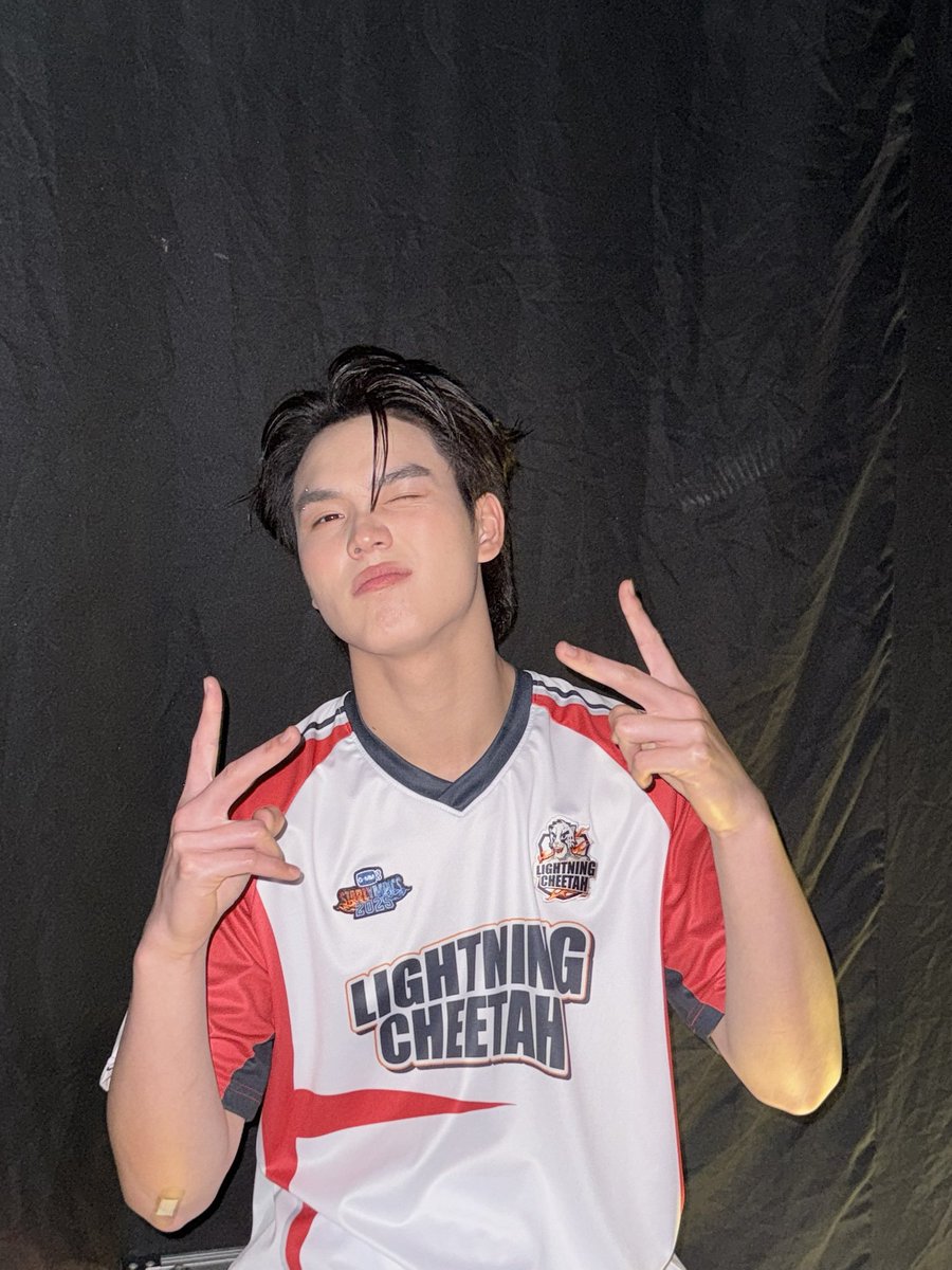 wintangnism_'s tweet photo. seeing him grow and mature feels so surreal, thank you for being our happy pill, safe place, home, sunshine, world, and everything, ping, you deserve happiness, im proud of you and your achievements as an actor !! ♡

PING 22BDAY TOAST
#Hello22ndKrittanun #PKrittanun https://t.co/6SdIp92AC8
