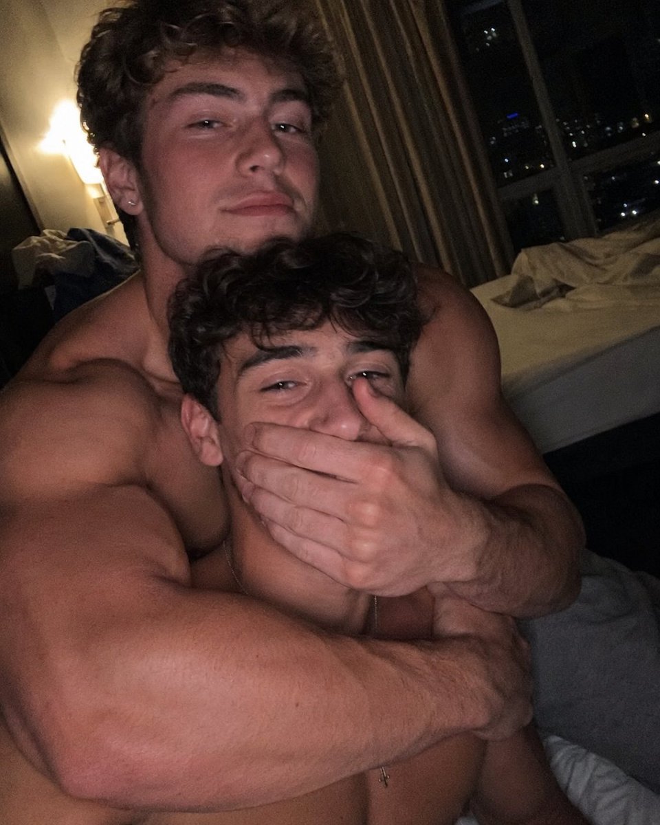 Gggd_Forever's tweet photo. when your boy doesn't keep quiet, this is how he should be dealt with https://t.co/vrqQeMcHZN