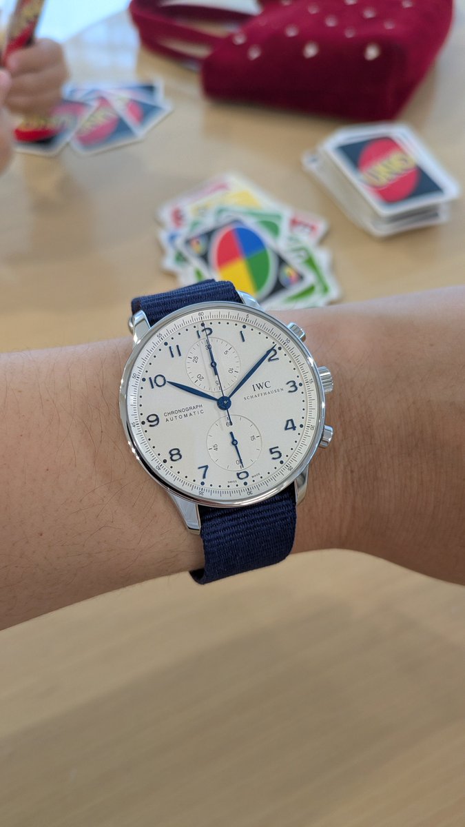 Yestermorrow26's tweet photo. 娘とウノに興じております。
#IWC #ポルトギーゼ #Portugieser #IWCはいいぞ #ポルトギーゼはいいぞ https://t.co/pf5Tl0qM3r