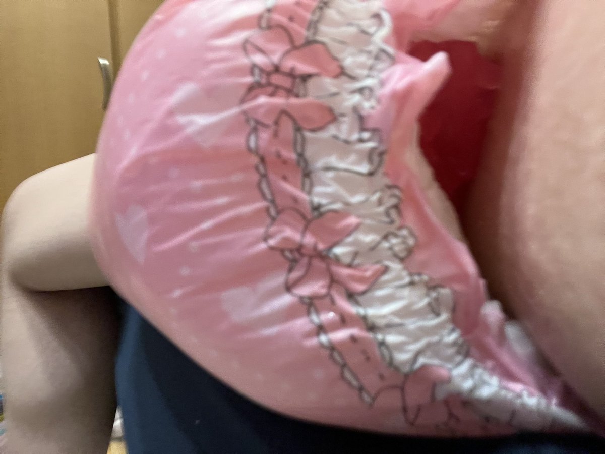 diaper___Love's tweet photo. https://t.co/STKAmJUi8X