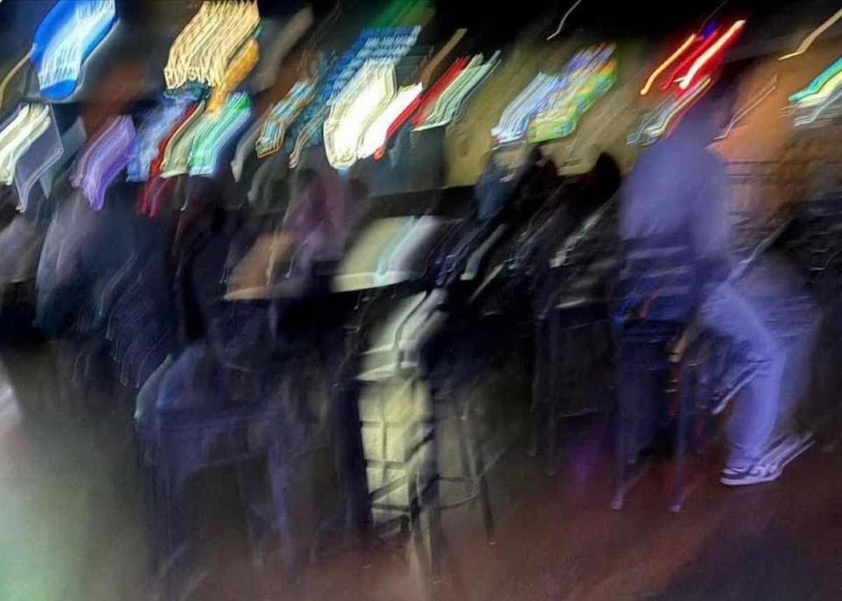97Vercetti's tweet photo. “You saw me at the bar &amp; didn’t say hi???”

Me at the bar: https://t.co/qMJVJJ5qN1