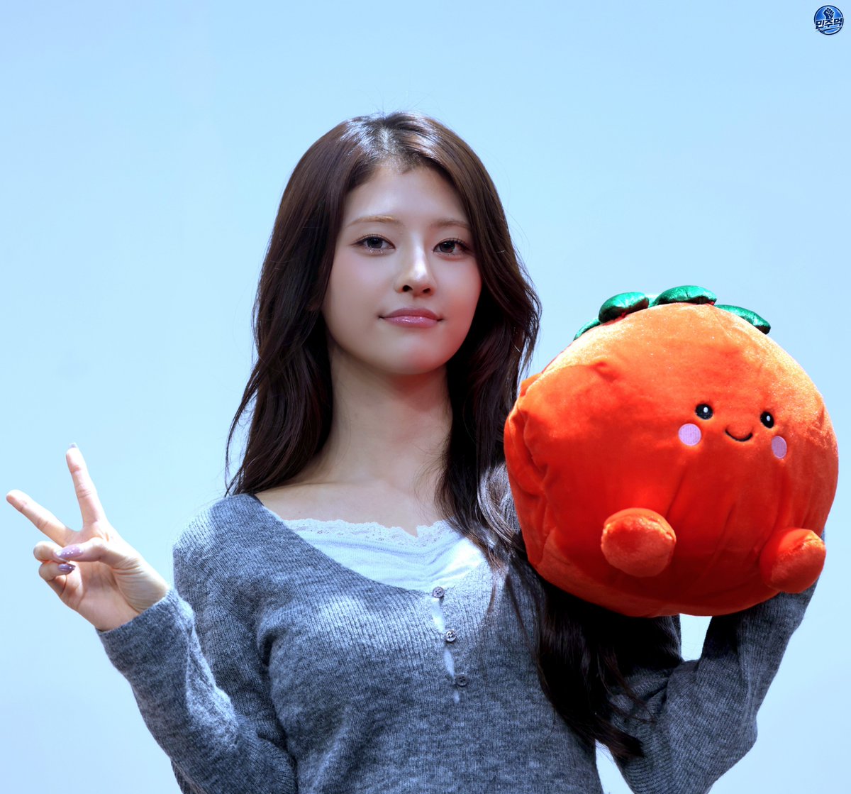 KimMinjuFood13's tweet photo. #키라스 #KIIRAS 
#하린 #Harin 
키라스 민주
260905 토
팬싸인회 https://t.co/LxXXxNDnlI