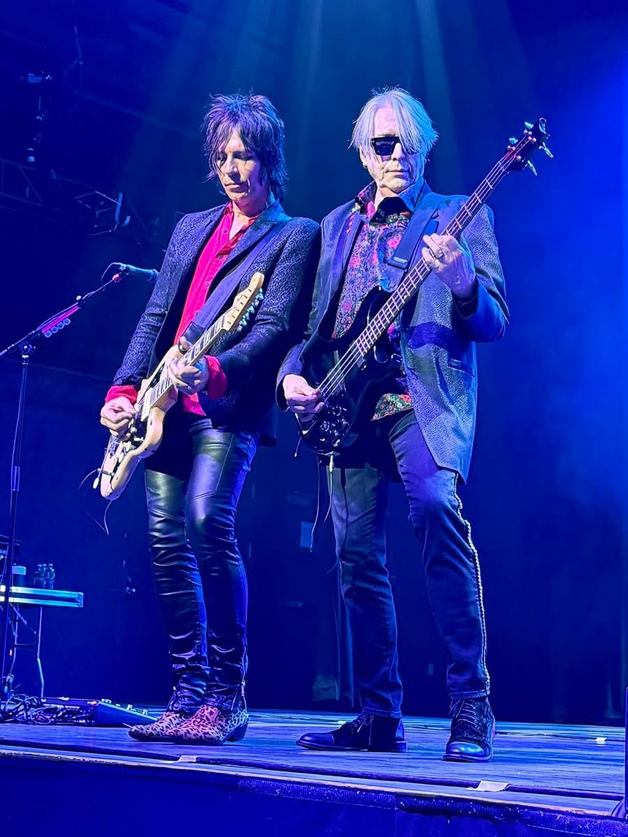 pfurs's tweet photo. Rich and Tim #PFurs https://t.co/OCe232LunA