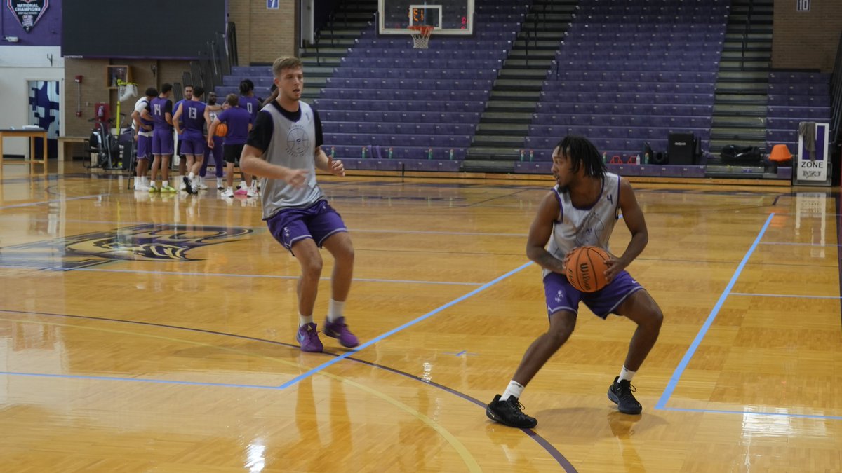 NiagaraMBB's tweet photo. Back to work 🟣🦅🏀 https://t.co/Ghab6q1XGo