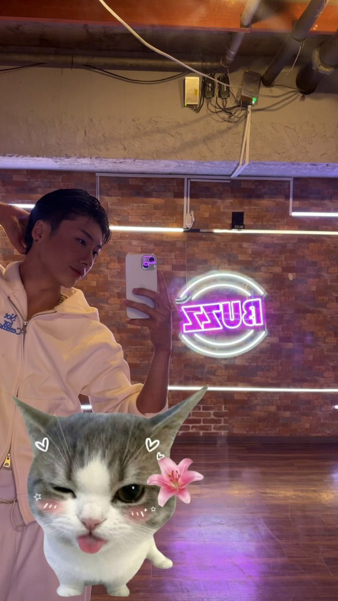 k95539837's tweet photo. 初めまして！
藤川 昂（ふじかわ こう）と申します。

この度、BM GATEの一員として活動していくことになりました！

今年6月までは、テニスプレイヤーとして世界を舞台に戦ってきました🎾

テニスで培った根性とスタミナを武器に、いつか皆さまの前で最高のステージをお届けできるよう、日々全力で精進していきます！

応援よろしくお願いいたします🔥