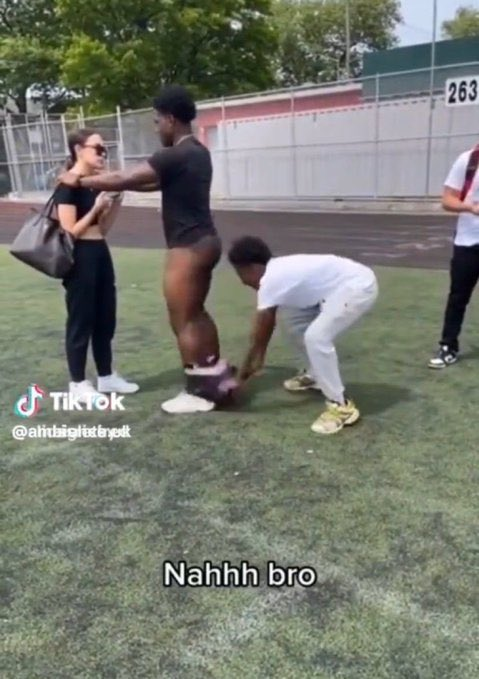 Parlohater3's tweet photo. how it feels to talk to people irl https://t.co/d3MtalARTX