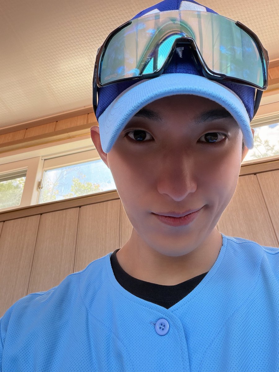 dokyeom_ph's tweet photo. #도겸 Dokyeom weverse update 🌟 https://t.co/SBIvEi9nB2