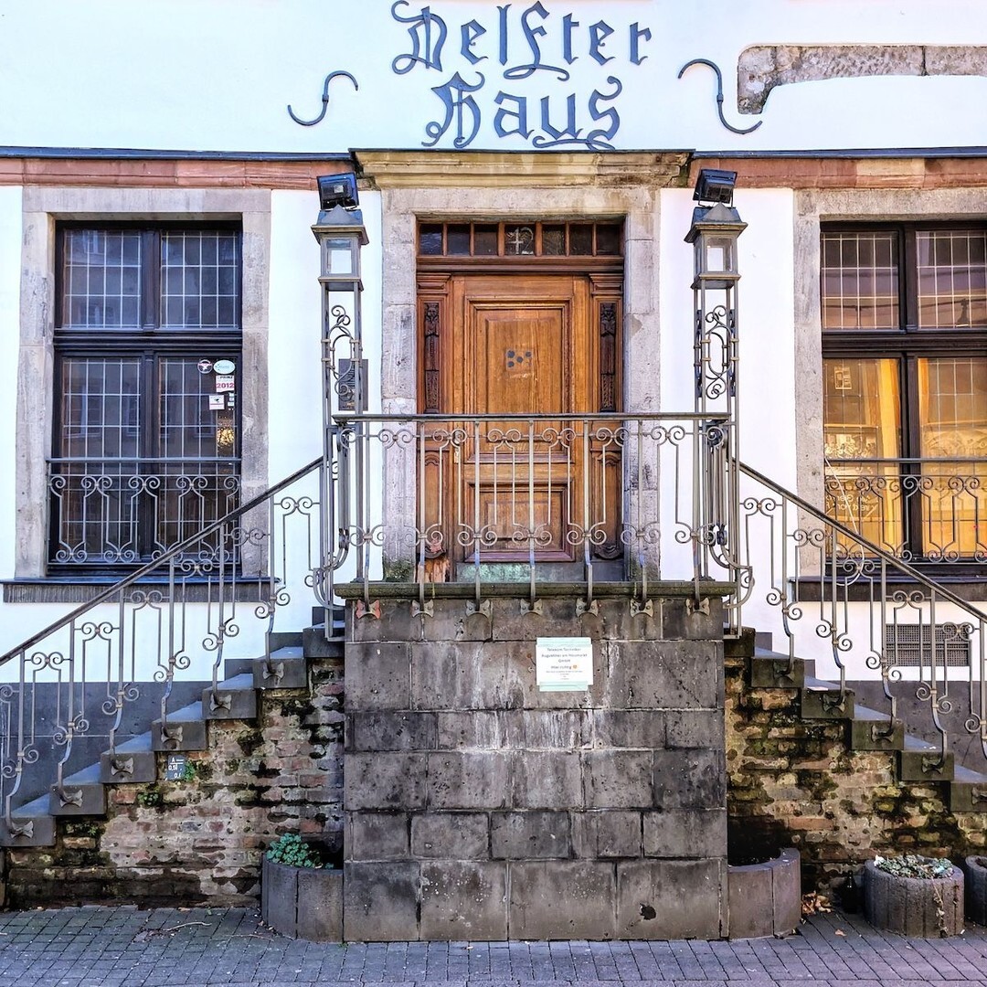 SidewalkSafari's tweet photo. Delfter Haus in Cologne, Germany.⁣
⁣
#CologneArchitecture #VisitKoeln #KoelnerGram #ThisIsCologne #UrbanCGN https://t.co/VOfnSQbBqf https://t.co/8GPSZRcVrC
