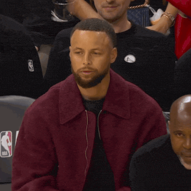 shizabadelli's tweet photo. @czabe But it was touched with -1 seconds left. 
I'm a replay proponent, but that was TURRIBLE... https://t.co/5C21gjdWUZ