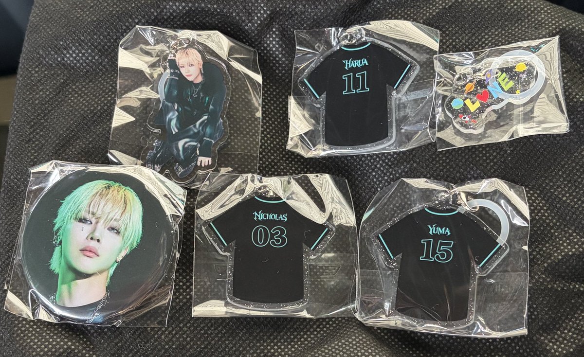 _ej_0907's tweet photo. &amp;team 交換 ガチャ 缶バッチ

譲 画像

求 EJ ウィジュ

9/21 ショケ又はルネイベ手渡し

#andteam交換 https://t.co/L2IZ6yvUtA