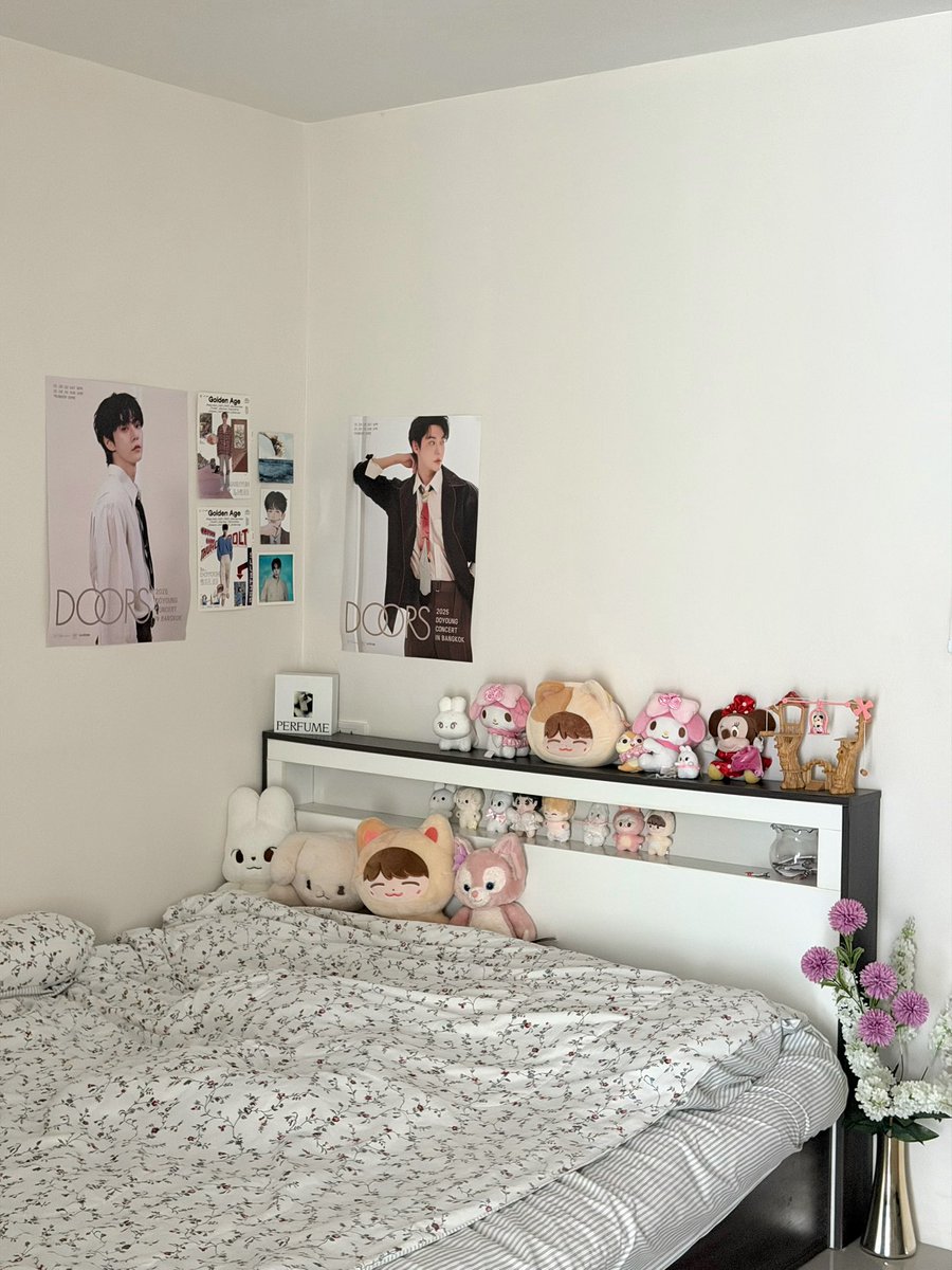 AT_at49's tweet photo. A girl’s room 🧑🏼‍🩰🪷🪽 https://t.co/Wz904oQiTm