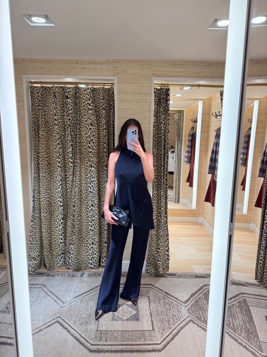 _xo_audrey_'s tweet photo. Girls don’t want apologies, they want shopping sprees https://t.co/MbRmZfzvMx