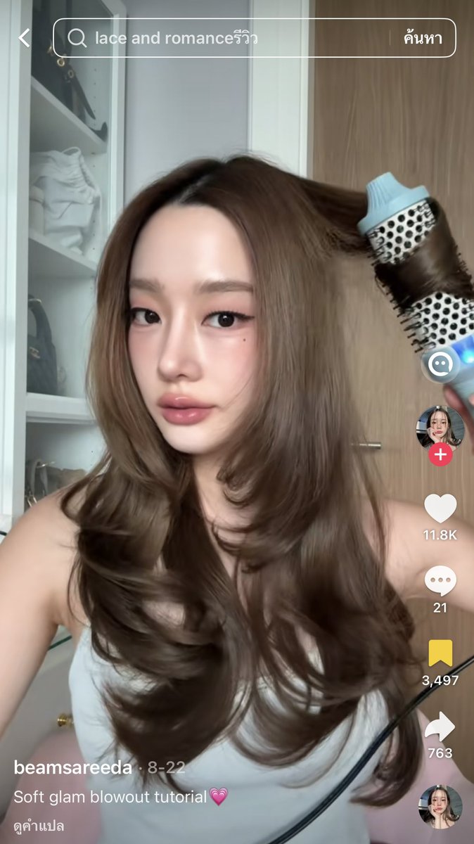 eijarz's tweet photo. ส่งต่อ Lace and Romance - Perfect dolls hot brush 45 mm. (แปรงม้วนผม เครื่องม้วนผม)  ใช้แล้วผมสวยมาก เด้งเหมือนออกจากร้านทำผม ใช้ไปแค่ 2 ครั้ง ส่งต่อรวมส่ง 2300 บาท line id: eijarz หรือทักเดมได้เลยค่า (ขออนุญาตแนบรูปผมคุณบีมค่ะ) #ส่งต่อ #แปรงม้วนผม #เครื่องม้วนผม #raceandromance https://t.co/pp1xKk3t6u