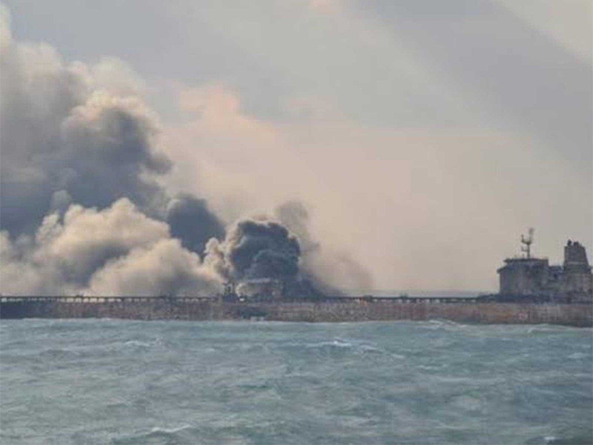 ani_digital's tweet photo. 11 killed in fuel tanker explosion in Iran: State media
Read @ANI Story | https://t.co/46PjDUPAD3
#FuelTankerExplosion #Iran #StateMedia https://t.co/qU2eneVjb0