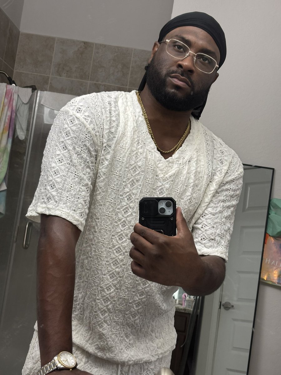 PhilMenova's tweet photo. Out here in Florida &amp; putting on for my Town. 757 Norfolk solute.🫡🫶🏾 https://t.co/cWsYf2P2c6