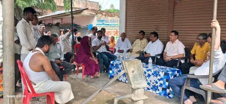 amethi2010's tweet photo. https://t.co/9Abi1EcW4M https://t.co/IXWd9KLMuX