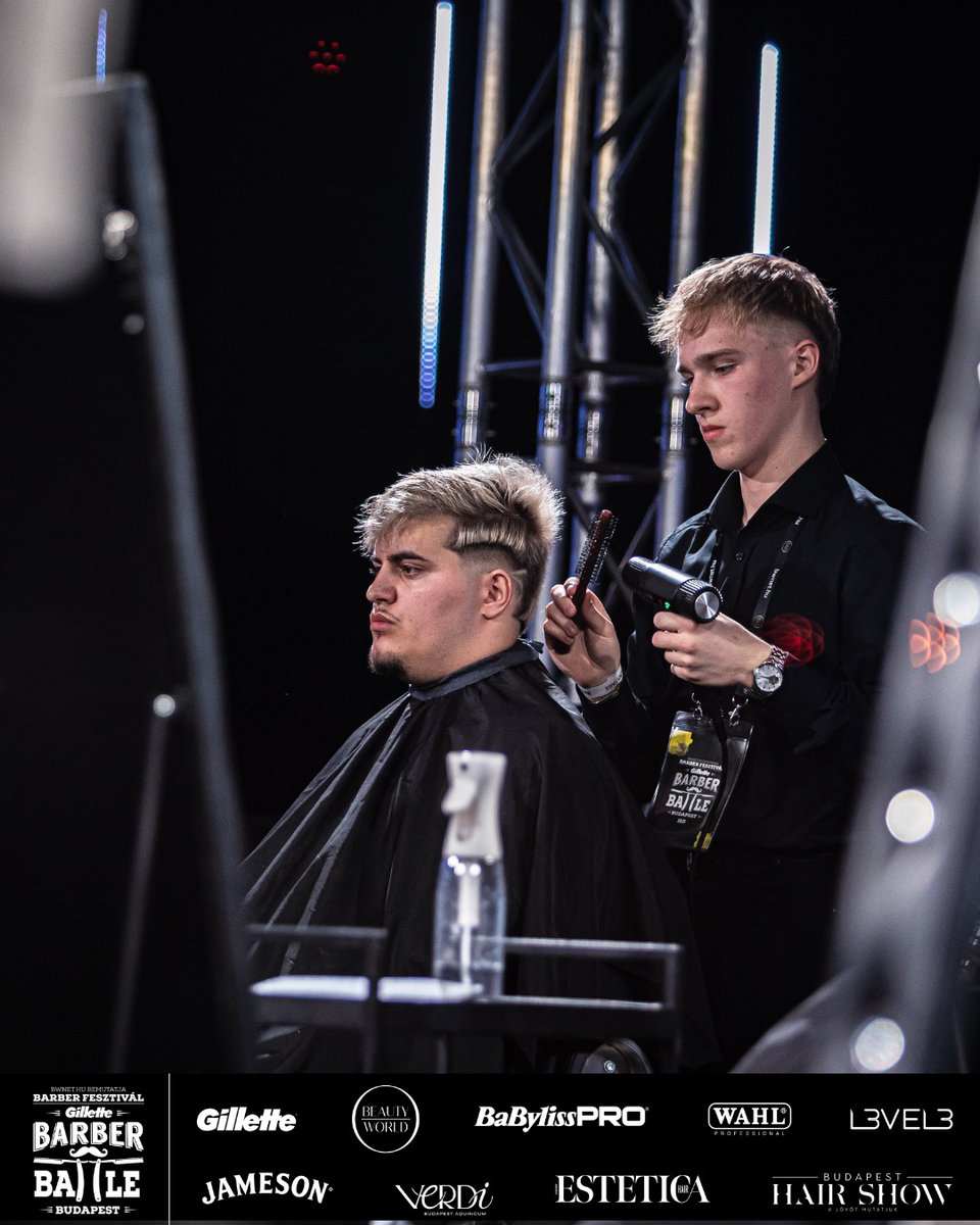 NellMingledorff's tweet photo. Teltház, utánozhatatlan energia és a barber szakma legjobbjai egy helyen. Új tehetségek, hazai oktatók, izgalmas döntők és történelmi bejelentés. Megvannak a 2025-ös győztesek, készülünk a 10. jubileumi Barber Battle-re! https://t.co/sOAyZtkMyW