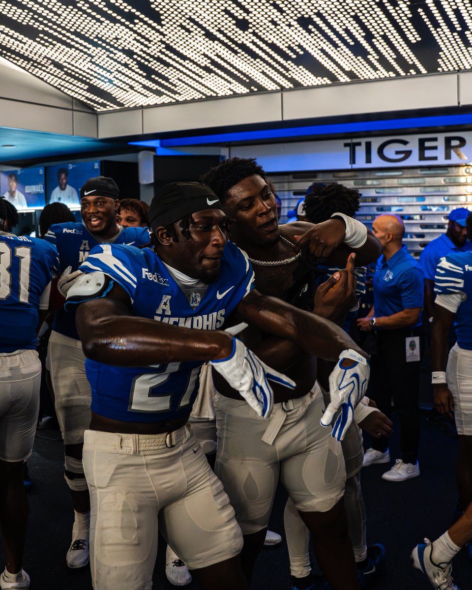 MemphisFB's tweet photo. Home hits 𝗗𝗜𝗙𝗙𝗘𝗥𝗘𝗡𝗧

#GoTigersGo | #CloseTheGap https://t.co/E9reAARE7v