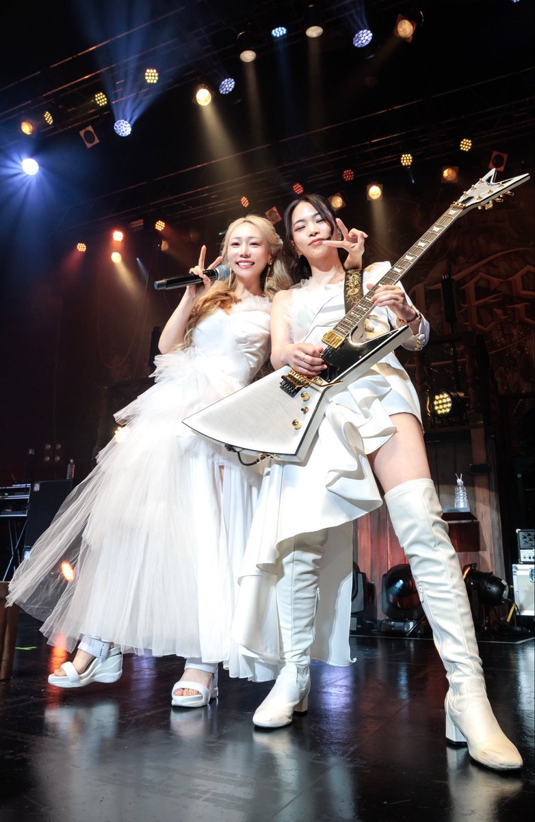 asamiLB's tweet photo. READY FOR OSAKA！！！🤘❤️‍🔥❤️‍🔥❤️‍🔥
#LOVEBITES ✌️👩🏼✌️👩🏻🎸 https://t.co/U1wDDURQbS