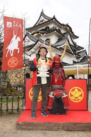 kochanSGI2's tweet photo. 26年9月6日(日)#聖教新聞 #NEXTSTEP
青年部拝読御書 研さんのために 「報恩抄」②
【報恩抄、新212・全293】
御文『この大恩をほうぜんには、必ず仏法をならいきわめ智者とならで叶うべきか。譬えば、衆盲をみちびかんには生盲の身にては橋河をわたしがたし、方・風を弁えざらん大舟は諸商を導いて宝山にいたるべしや。仏法を習い極めんとおもわ���、いとまあらずば叶うべからず。』
池田先生の御指導
「仏法を学び究め、幸福と平和の道を開く智者、すなわち広宣流布の闘将に育つことなのである。弟子は、師匠以上に成長し、法のため、社会のために尽くし���くのだ。(中略)師弟不二の道こそ、創価学会の魂であり、広宣流布の生命線なのだ。」
生涯、師弟不二!御書根本で精進して、朗らかに一歩一歩前進して参ります!