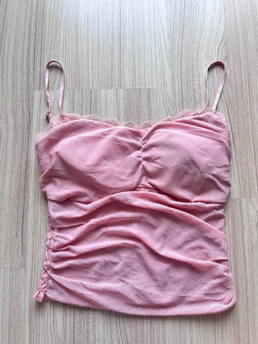 Lunar_studio_'s tweet photo. 💕 พร้อมส่ง 🎀

୨୧₊˚⊹ DETAILS ⊹˚₊୨୧

♡ Bust : 33–34”
♡ Length : 10” (ไม่รวมสาย)
♡ Straps : ปรับได้ 🎀

♡ Price : 60.- 🪽
🚚 : 40.-

☎️ สอบถามเพิ่มเติม สั่งซื้อ 𝗱𝗺 𝗼𝗿 𝗮𝗱𝗱 𝗟𝗶𝗻𝗲 @486gofwk  ได้เลยค่ะ 

#เสื้อผ้ามือสอง #เสื้อมือสอง #เสื้อผ้ามือสองราคาถูก https://t.co/v51P6G6Cur